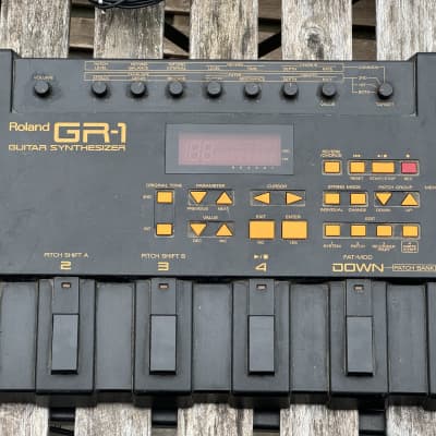 Roland GR-1 Guitar Synthesizer 2000s - Black