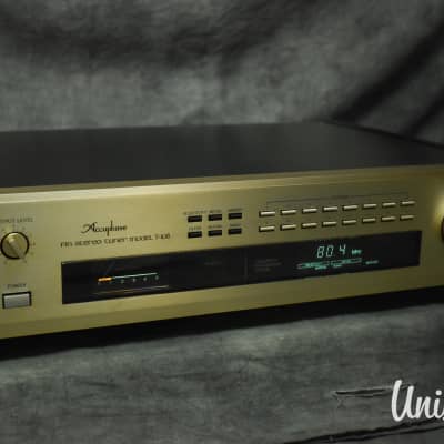 Accuphase T-108 FM Stereo Tuner in Excellent Condition image 2