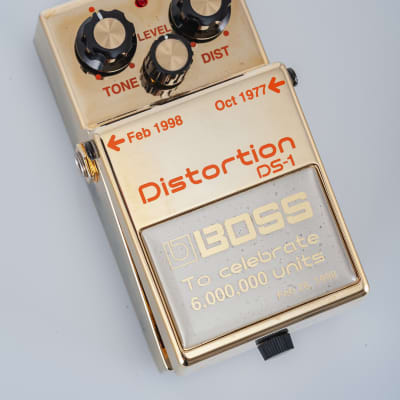 BOSS Distortion DS-1  GOLD 1998 + Showroom DISPLAY! Extremely RARE image 16
