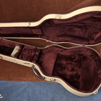 Ameritage Gold Series AME-11 OM-Style Acoustic Guitar Hardshell Case image 4