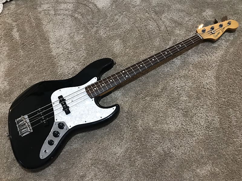 Squier ジャズベース ブラック Made in JAPAN 美品 Squier スクワイヤー Jazz Bass ジャズベース ブラック 黒