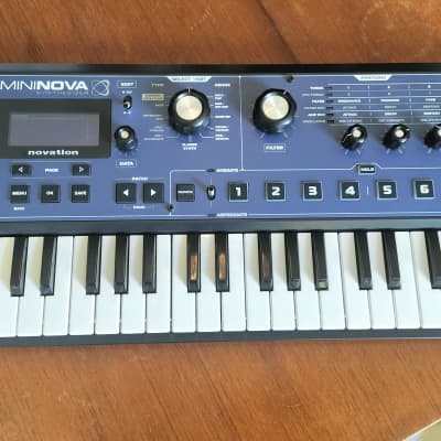Novation MiniNova with gig bag