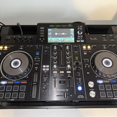 Pioneer XDJ-RX2 Pro DJ System w/ AxcessAbles MC-20 Dynamic 