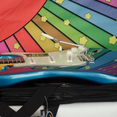 Fender VINTERA® II '60S STRATOCASTER®Rosewood Fingerboard, Lake Placid Blue image 9