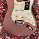 Fender Vintera ‘60’s Stratocaster 2022 - Burgundy Mist Metallic, MINT, DEMO, I614495