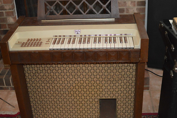 Mattel Optigan 1970 s w original bench 10 Discs cleaning wand