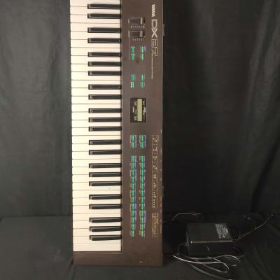 Yamaha DX27 Programmable Algorithm Synthesizer 1985 - Black