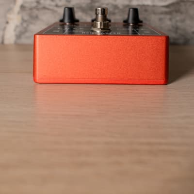 Free The Tone Red Jasper Overdrive RJ-1V Used (cod.286UP Free The Tone Red Jasper Overdrive RJ-1V Used (cod.286UP