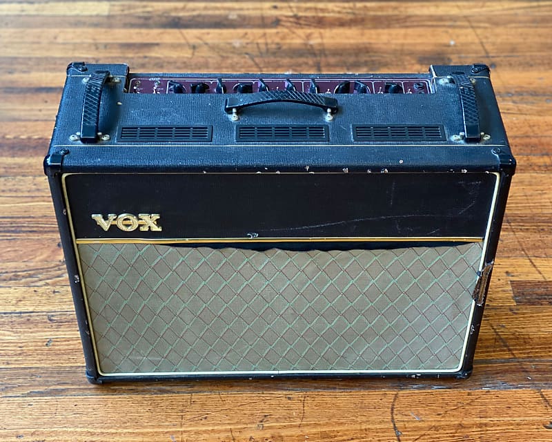 Vox AC30CC2X Custom Classic 2-Channel 30-Watt 2x12