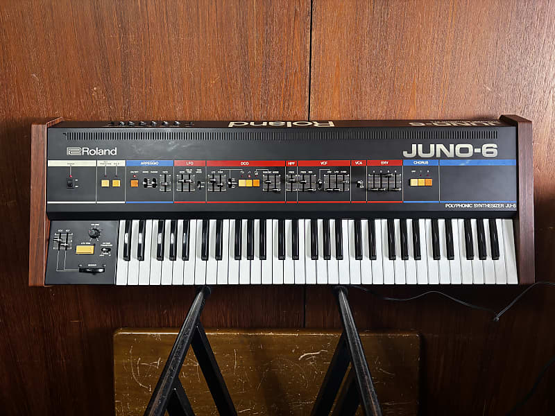 Roland Juno-6 polyphonic analog synthesizer ju6 Juno 60 106 image 1