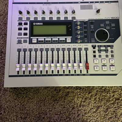 Yamaha AW1600 Professional Audio Workstation 16-Track Digital Recorder