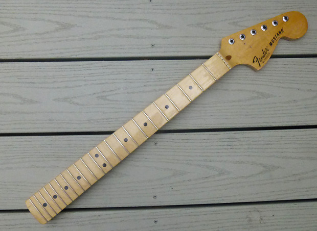 RARE Fender Mustang 1978 MAPLE Neck Vintage 70s Fullerton USA near mint