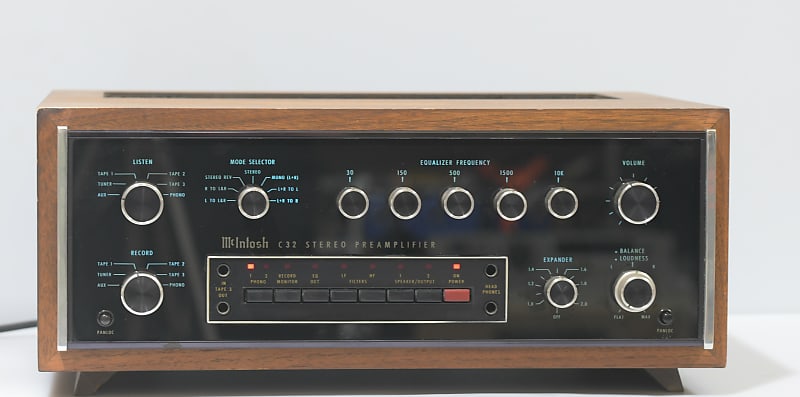 McIntosh C32  Solid State Stereo Pre Amplifier  			