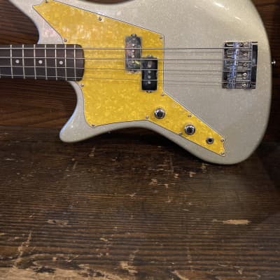 DiPinto Galaxie Bass Los Straitjackets left-handed 2022 Silver Sparkle image 1