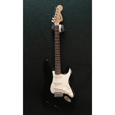ギター 1997 Squier Affinity Stratcaster black Squier Affinity Series Stratocaster HSS Electric Guitar