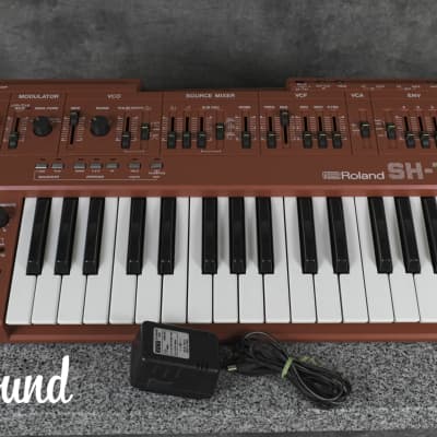 Roland SH-101 Red Vintage Monophonic Synthesizer in Very Good Condition.