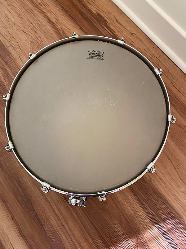 Pearl Philharmonic Concert Snare Drum (Limited Edition - Gold Hardware),  Hobbies & Toys, Music & Media, Musical Instruments on Carousell