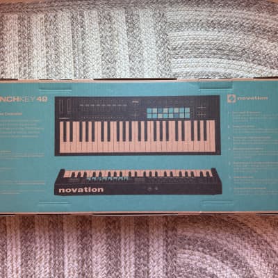 Novation Launchkey 49 MKIII MIDI Keyboard Controller 2020 - Present - Black image 9