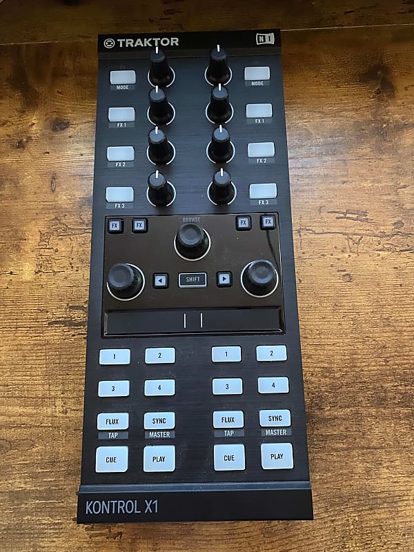 Native Instruments Traktor Kontrol X1 2021 - Black | Reverb