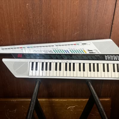 YAMAHA SHS-200 FM Digital Keyboard with MIDI Keytar w/ bag