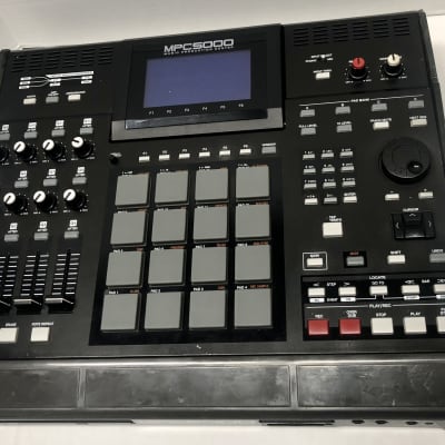 Akai MPC5000 Music Production Center