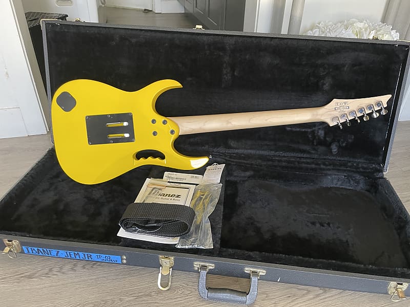 【限定♪】 Ibanez JEM Junior Special Yellow Ibanez Steve Vai Signature JEMJRSP - Yellow | Sweetwater