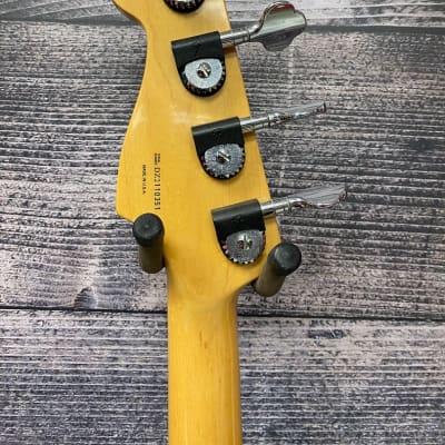 Fender American Deluxe Precision Bass Guitar Bass Guitar