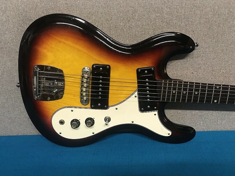 Vintage 70's Aria Diamond 1702 Mosrite Hi Flyer Model