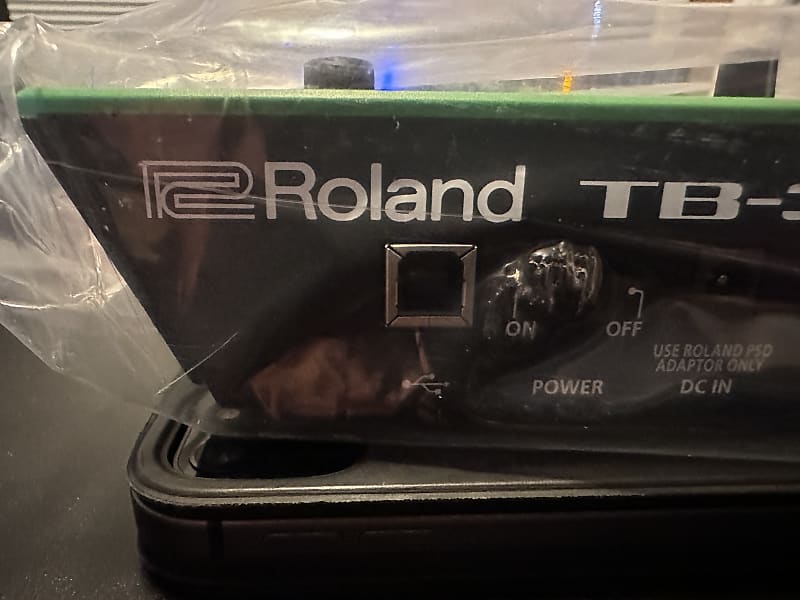 Roland AIRA TB-3 Touch Bassline Synthesizer | Reverb Canada