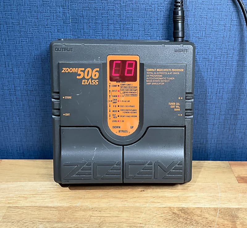 Zoom 506 Bass