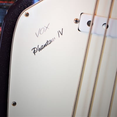 Vox Phantom IV Bass 1966. Iconic VOX design. Totally refurbished. Purple metallic finished. image 15