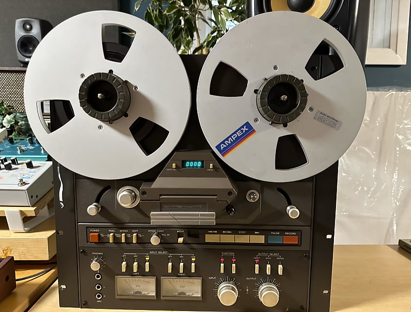 TASCAM 32 1/4 2-Track Reel to Reel Tape Recorder 1989 - 1997 - Black
