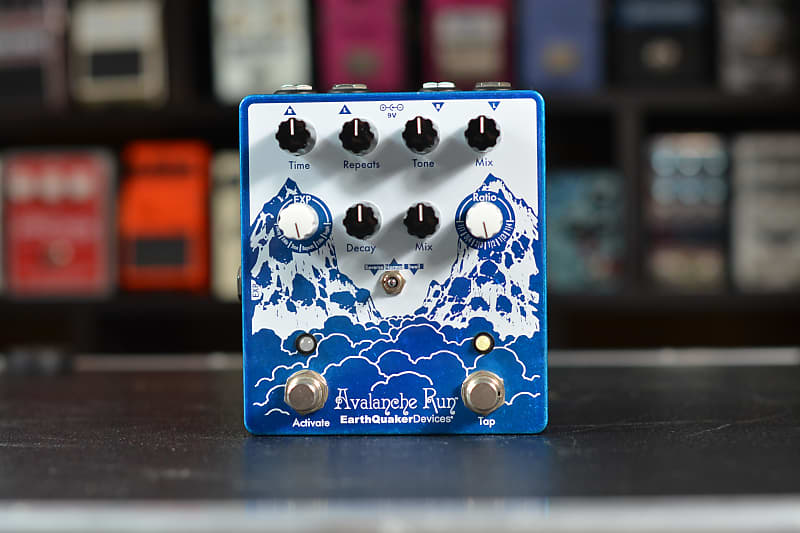 EarthQuaker Devices Avalanche Run Stereo Reverb & Delay with Tap Tempo V2