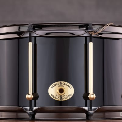 NOBLE & COOLEY 14 X 7 SS CLASSIC SOLID MAPLE SHELL SNARE DRUM, GLOSS BLACK image 7