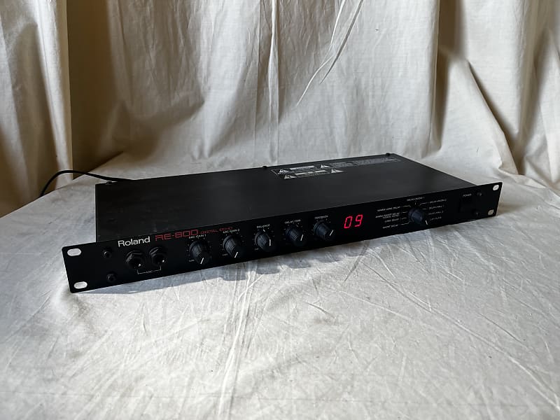 Roland RE800 Digital Echo ローランド Roland RE-800 Digital Echo vintage echo unit re800 | Reverb