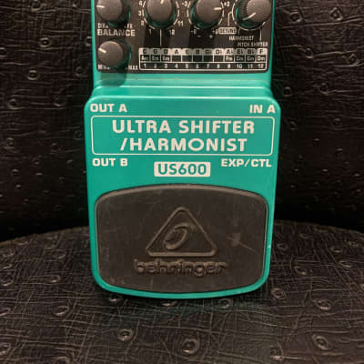 Behringer US600 Ultra Shifter Harmonist Pedal