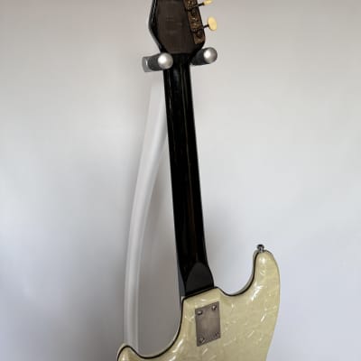 Isana solidbody guitar 1960s - pearloid vinyl image 9