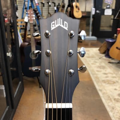Guild Westerly Collection Jumbo Junior Acoustic-Electric Guitar Flamed Maple image 7