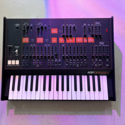 Korg ARP Odyssey Rev3 37-Slim Key Duophonic Analog Synthesizer - Black/Orange