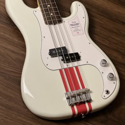 Fender Japan Traditional II 60s Precision Bass Guitar with RW FB in Olympic White / Red image 3