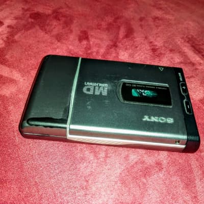 VINTAGE Sony MZ-E40 Mini disc Walkman Player W/ Case 1997 Black/Grey image 6