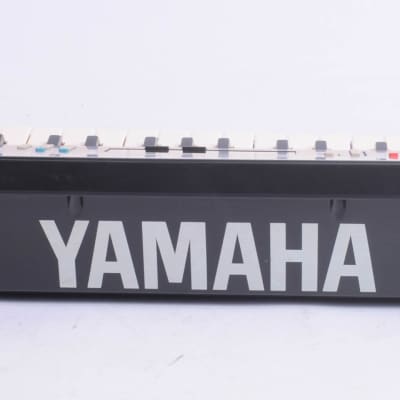 Yamaha PSS-780 Music Station Keyboard FM Synthesizer 61 Keys