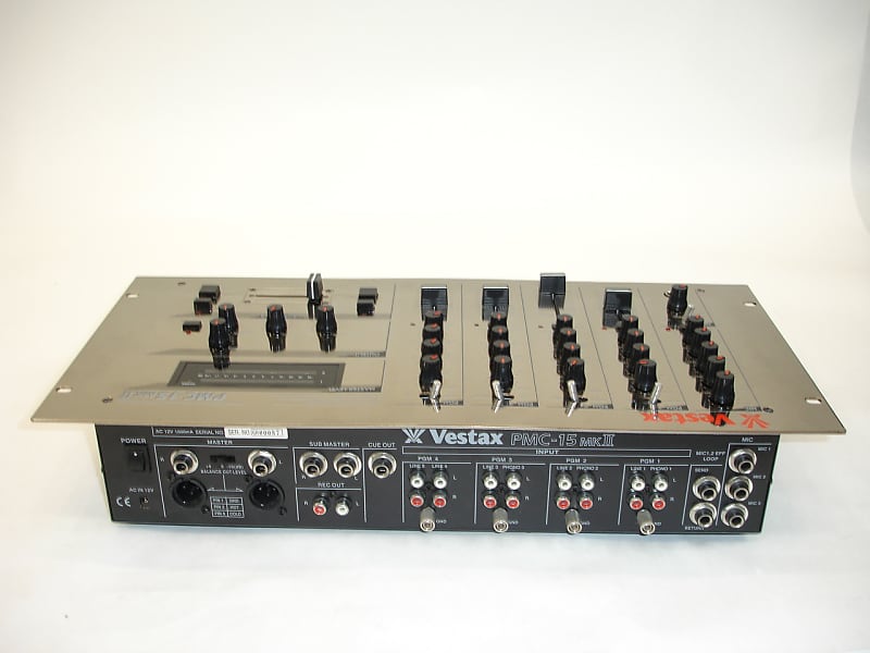 Vestax PMC-15 MKII DJ Mixer