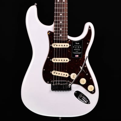 Fender American Ultra Stratocaster, Rosewood Fb, Arctic Pearl 8lbs 3.5oz image 4