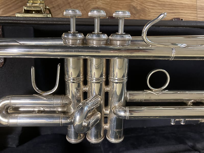 Vincent Bach Stradivarius Model 37 ML Trumpet Silver | Reverb