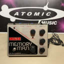 Electro-Harmonix Deluxe Memory Man Echo Chorus Vibrato Pedal 90s or early 00s MN3008