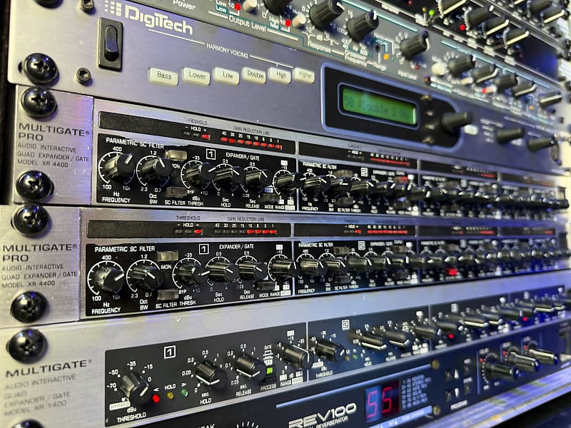 ギター MULTIGATE PRO XR4400 Behringer MULTIGATE PRO XR4400 Quad