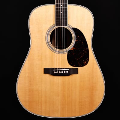 Martin D-35 Standard Series w Case and TONERITE AGING! 4lbs 8.9oz image 3