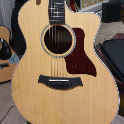 Taylor 214 ce cf Grand Auditorium Electric Acoustic Guitar 2018 Natural Gloss
           priced For Quick Sale.  
☹Lost My Job CAUSE OF COVID🙁 imagen 1
