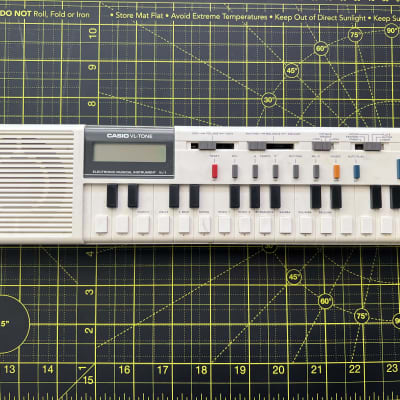 Casio VL-1 VL-Tone 29-Key Synthesizer Keyboard 1979 - 1984 - White